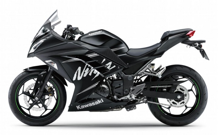 カワサキ、「Ninja250 ABS KRT ウインターテストエディション」を限定600台で発売。「Ninja250」初のラジアルタイヤ装着モデル。