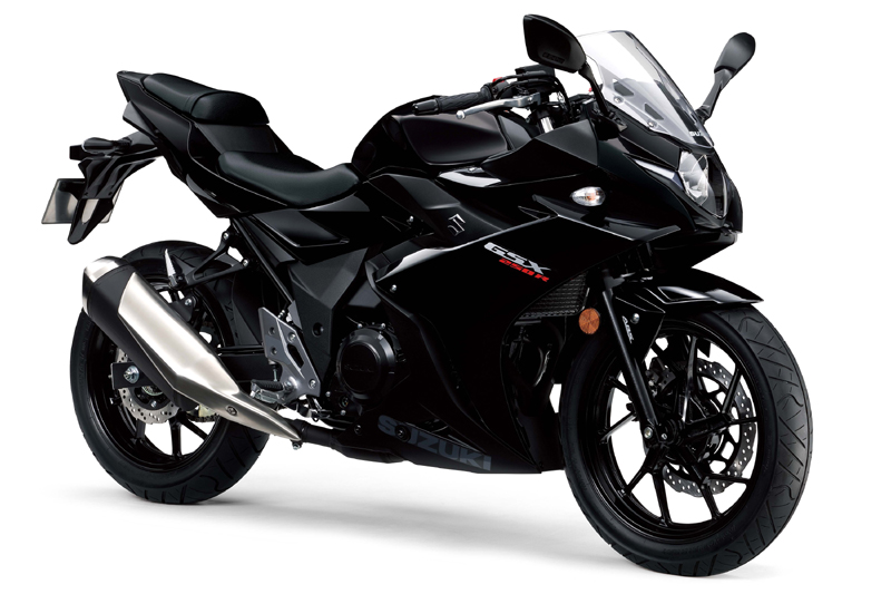 スズキ、ミラノショー16にて新型2気筒スポーツバイク「GSX250R」など、4車種の新型を発表。