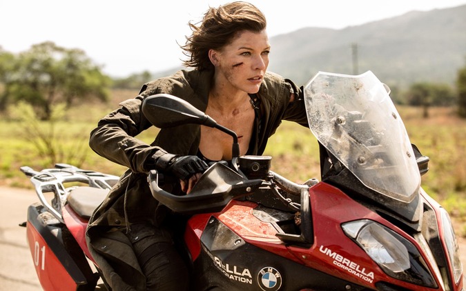 人気映画の最新作「バイオハザード：ザ・ファイナル」にBMW「S1000 XR」が登場。主人公が乗るバイクに。